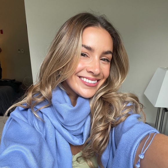 Meet your Posher, Natalia - Picture 3 of 5